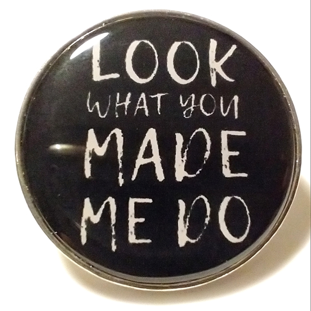 🧁 3/$30 Look What You Made Me Do Taylor Swift Pin NEW